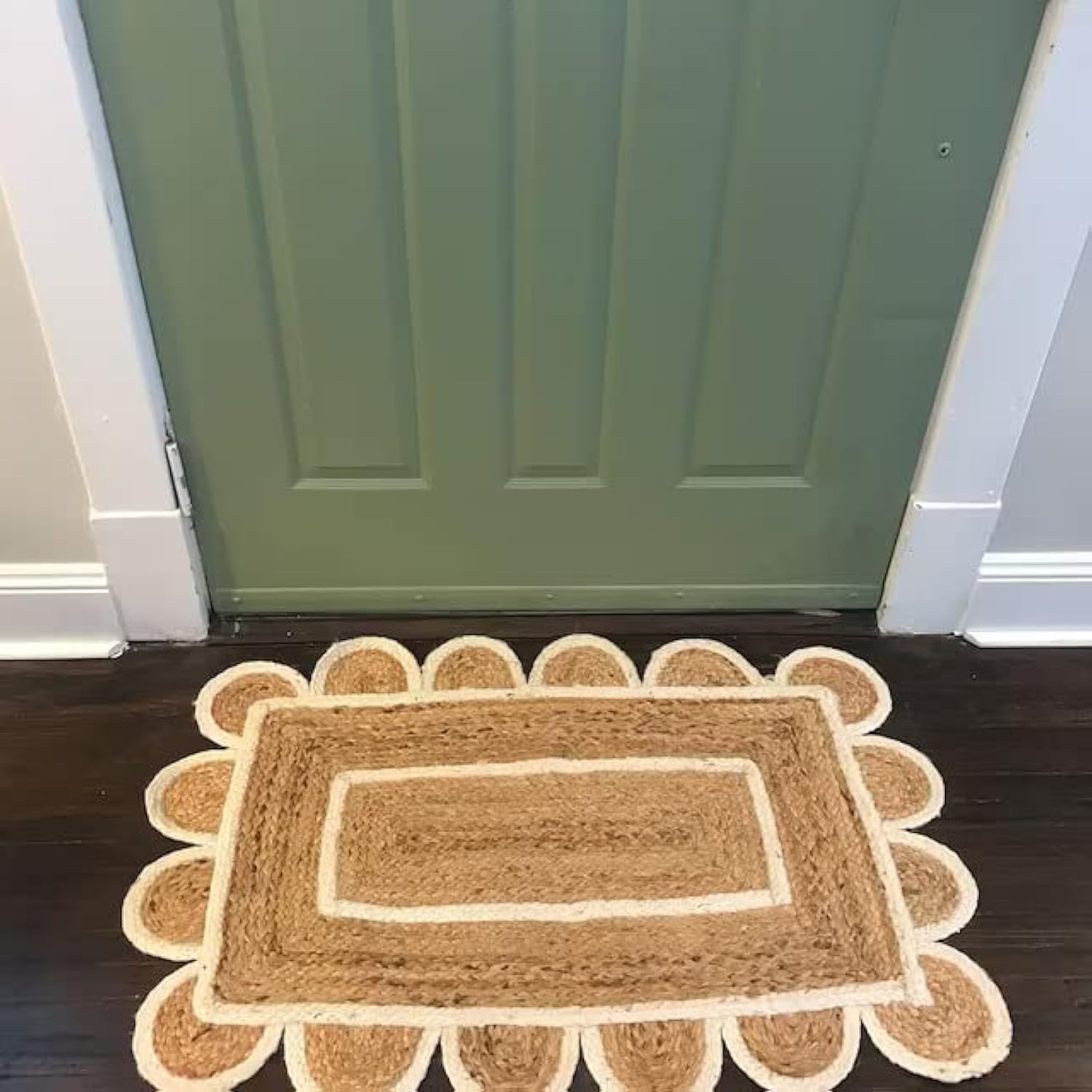 Scalloped Hand Woven Bohemian Jute Braided Rug