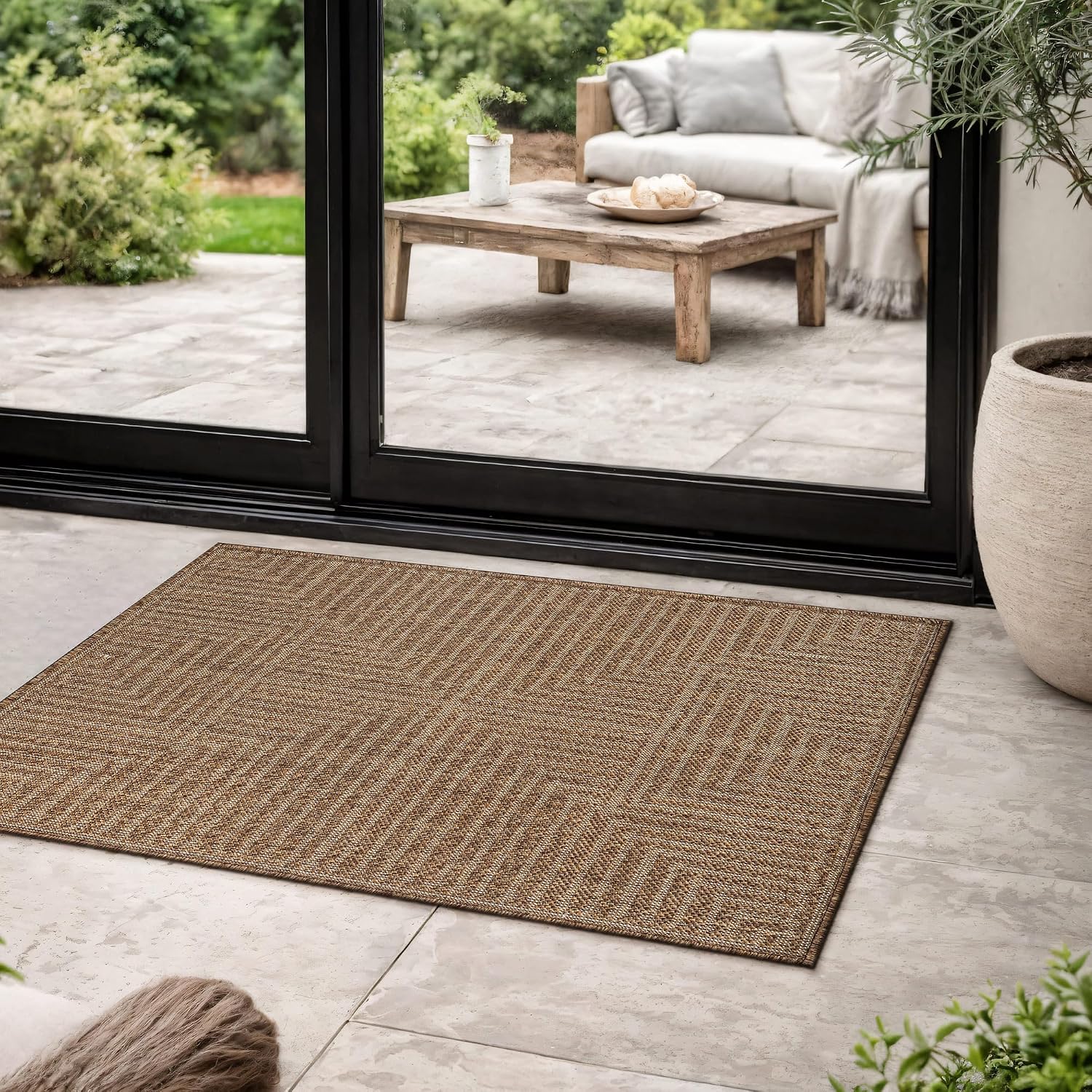 Sand Geometric Flat Woven Indoor Outdoor Rug 2'x3'