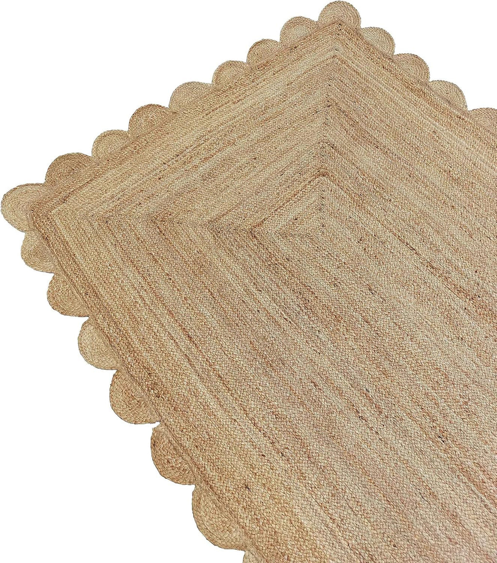 Scalloped 2'x3' Natural Jute Rug